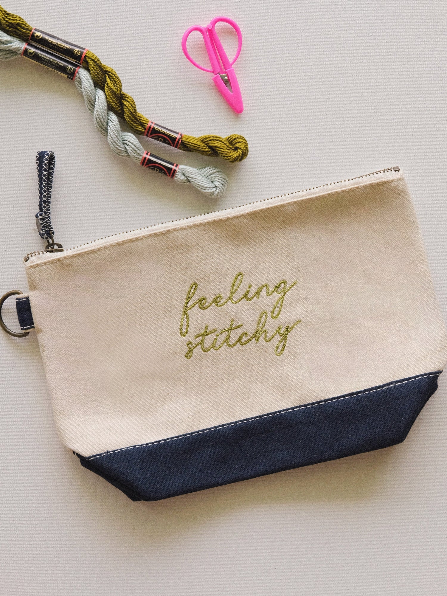 POUCHES