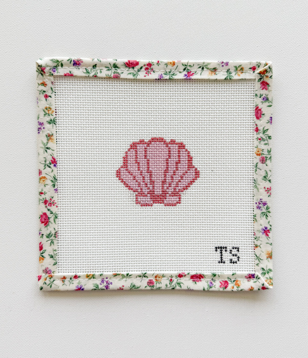 Scallop Seashell (Blue or Blush)